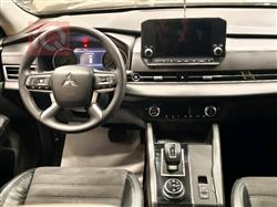 ميتسوبيشي اوتلاندر